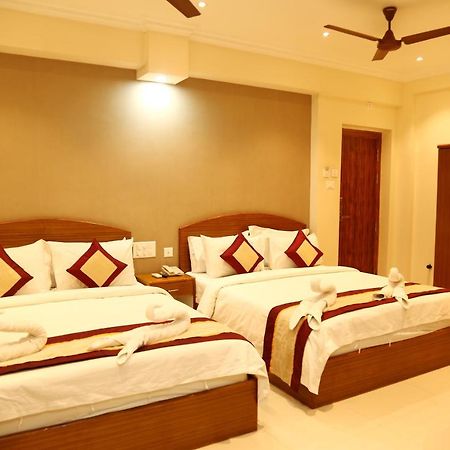 Hotel Nitheesh Residency Kanchipuram Esterno foto