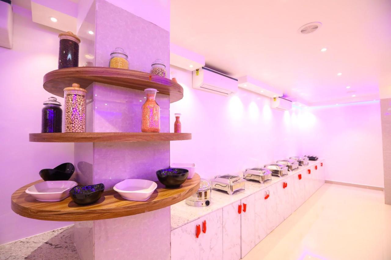Hotel Nitheesh Residency Kanchipuram Esterno foto