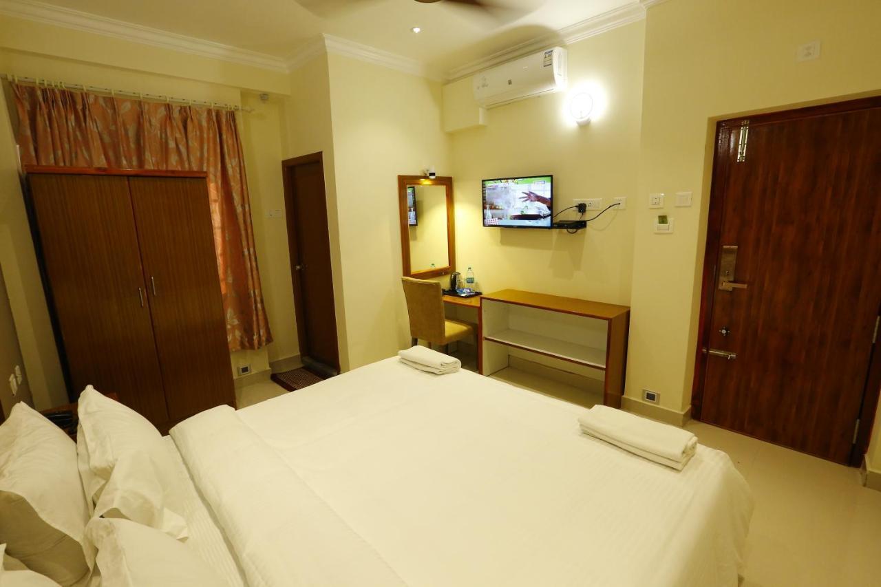 Hotel Nitheesh Residency Kanchipuram Esterno foto