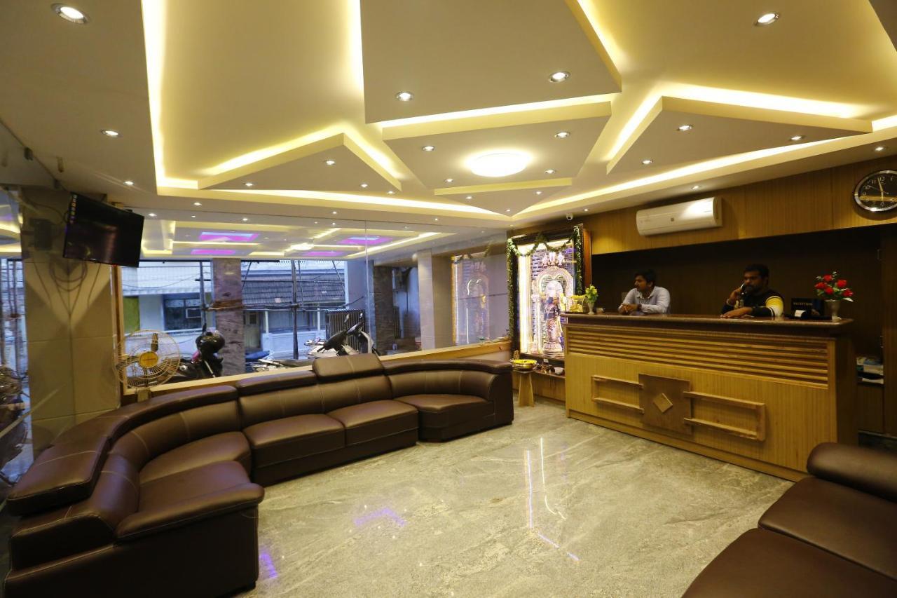 Hotel Nitheesh Residency Kanchipuram Esterno foto