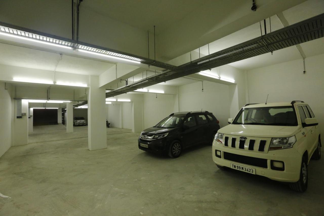 Hotel Nitheesh Residency Kanchipuram Esterno foto