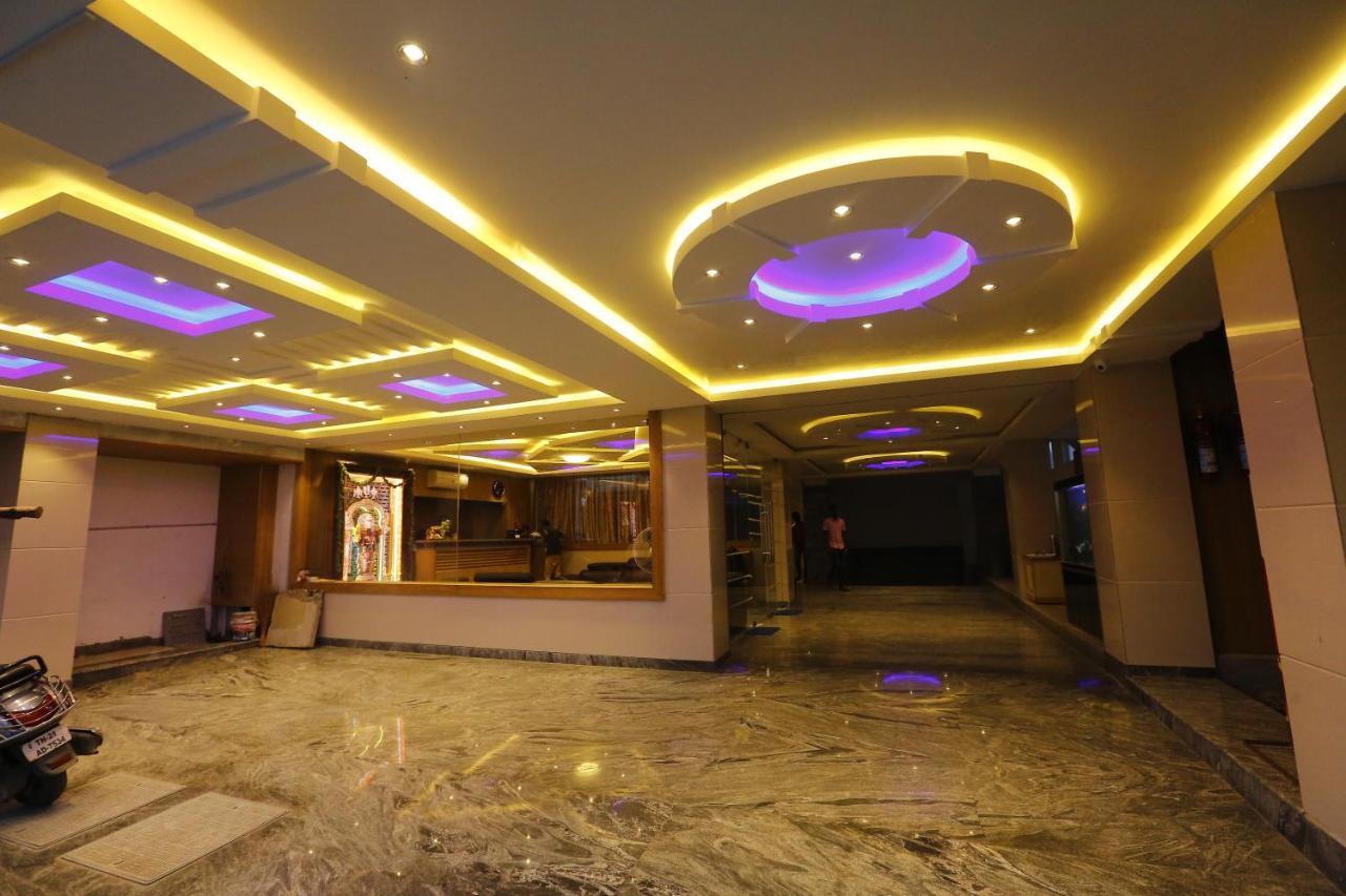 Hotel Nitheesh Residency Kanchipuram Esterno foto